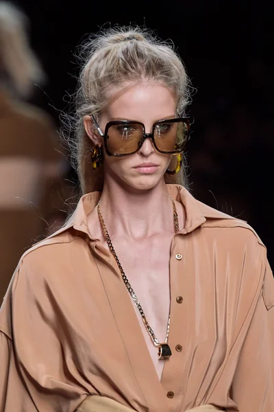 Look 71